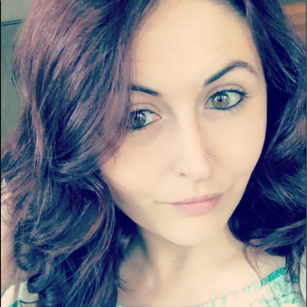 Meet your Posher, Amy